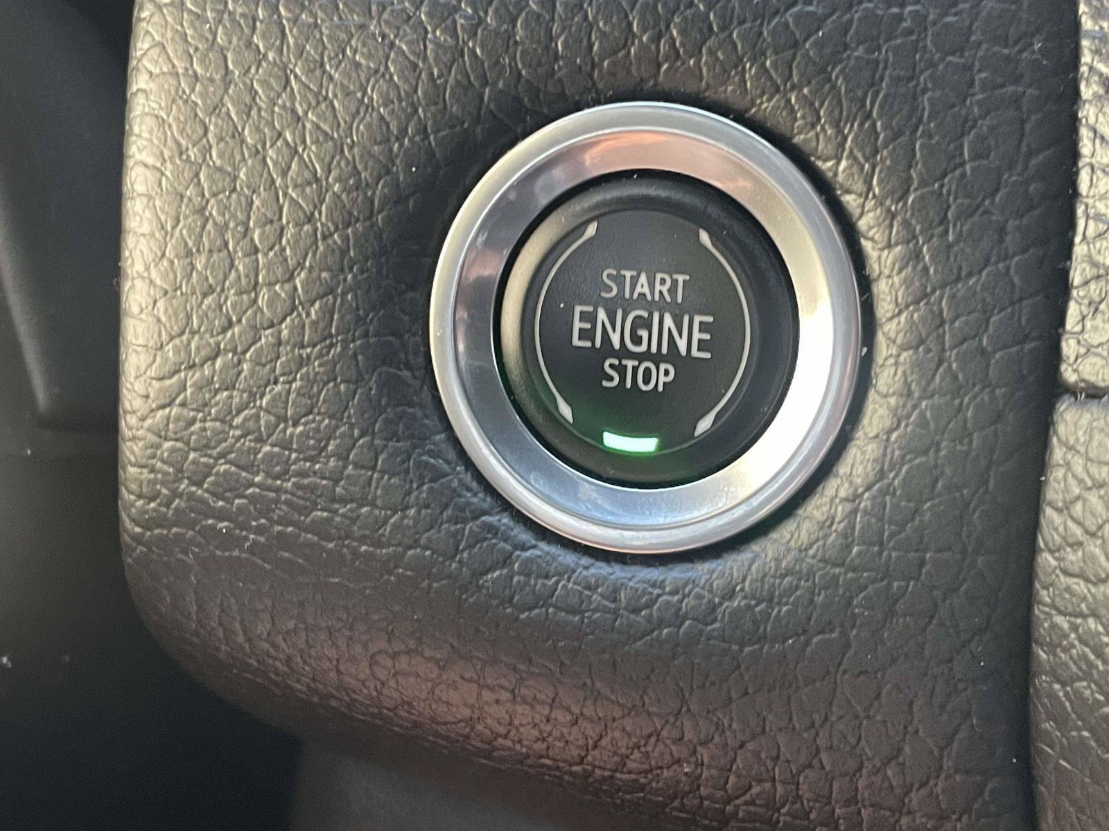 Used 2021 GMC Yukon Denali w/ Denali Premium Package RWD image 26