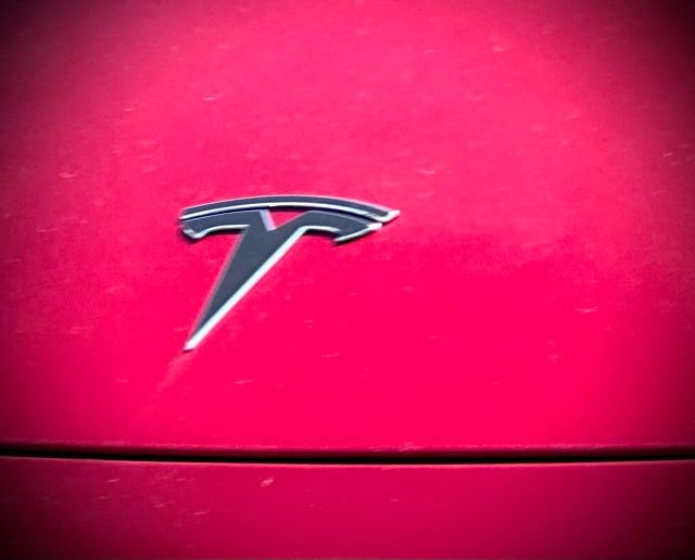Used 2021 Tesla Model Y Long Range image 4