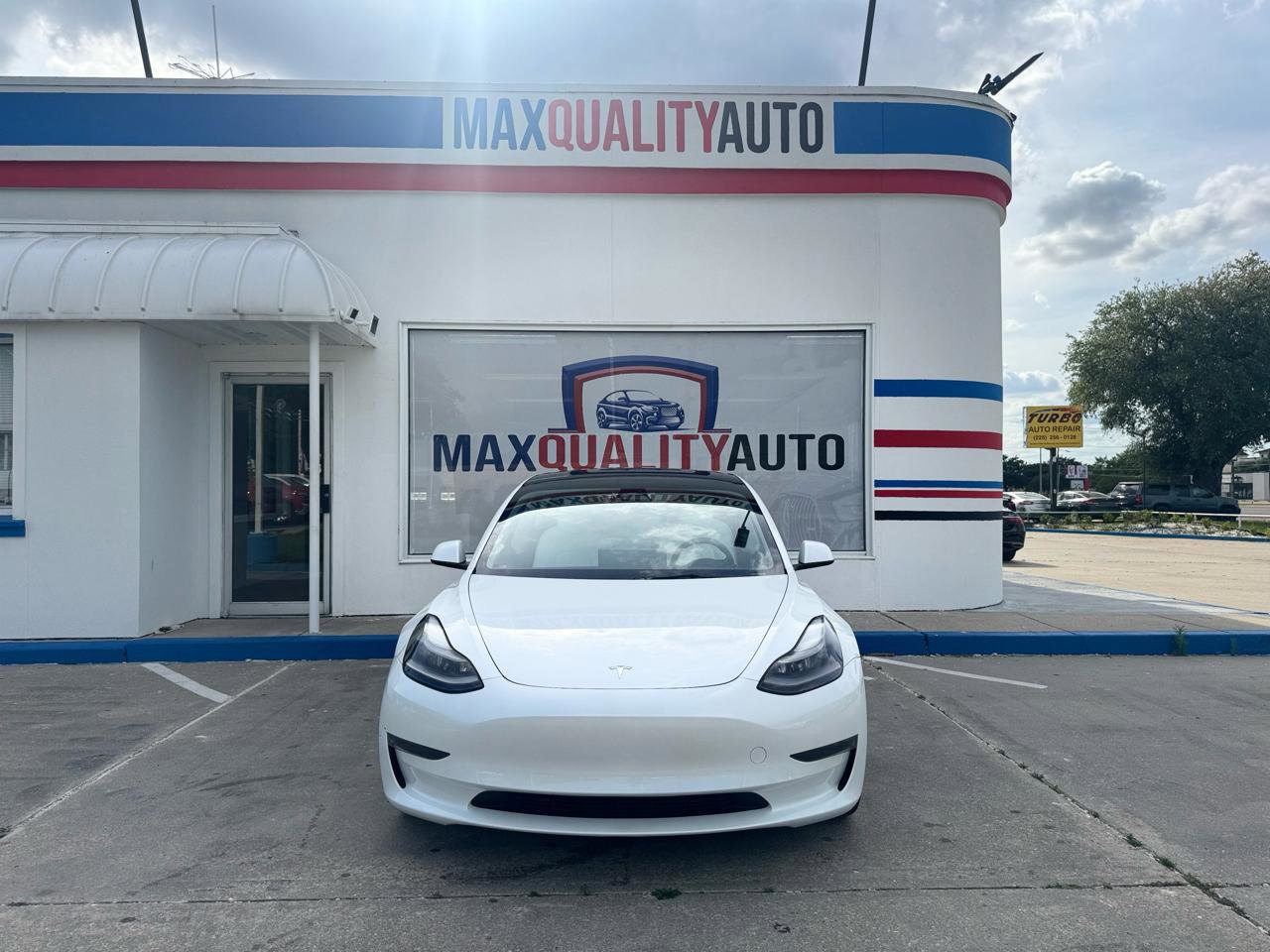 Used 2023 Tesla Model 3 Standard Range RWD image 7