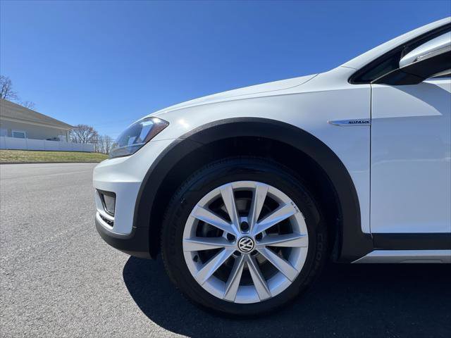 Used 2019 Volkswagen Golf Alltrack S AWD/4WD image 10