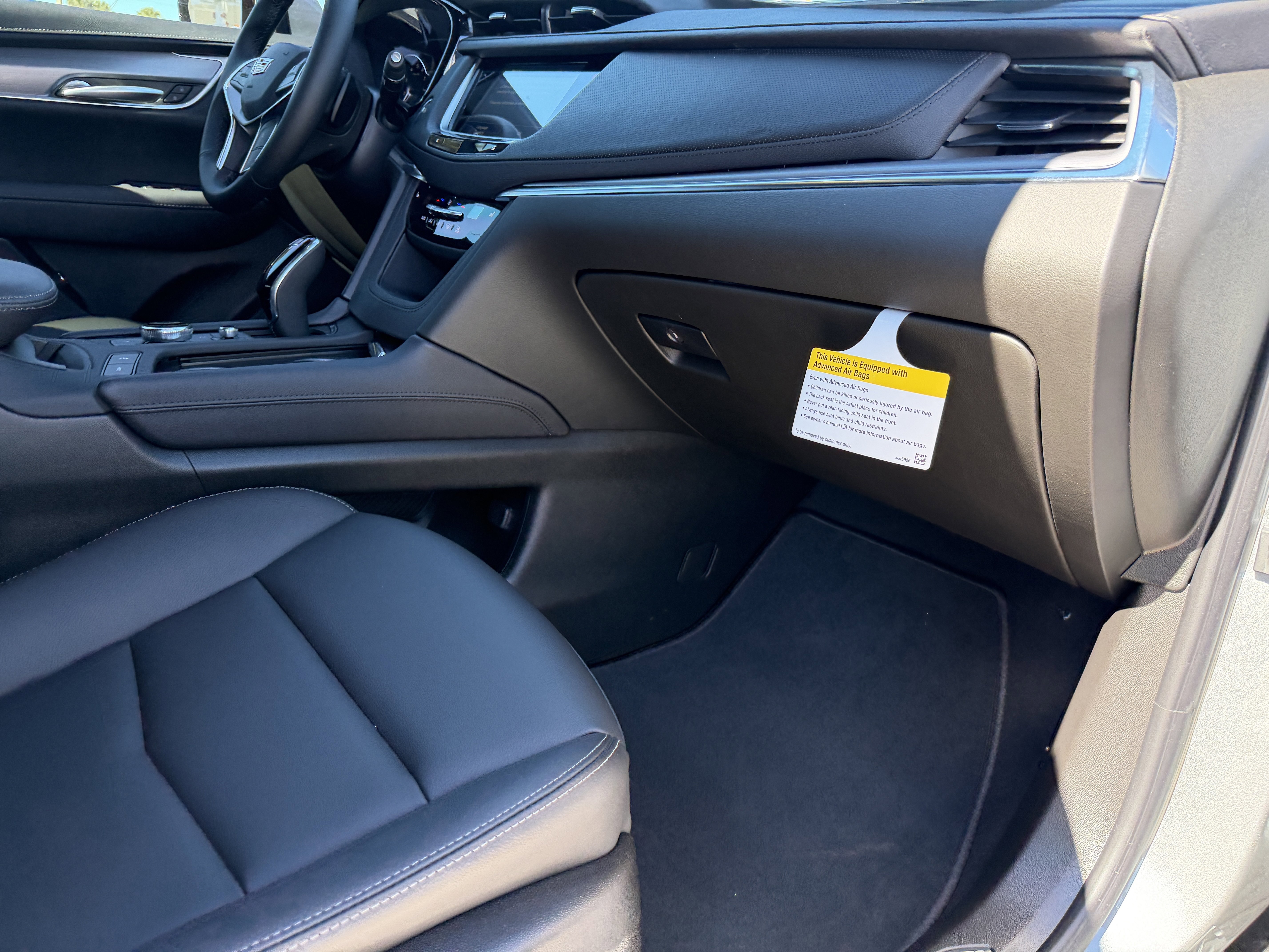 New 2026 Cadillac XT5 Luxury image 12