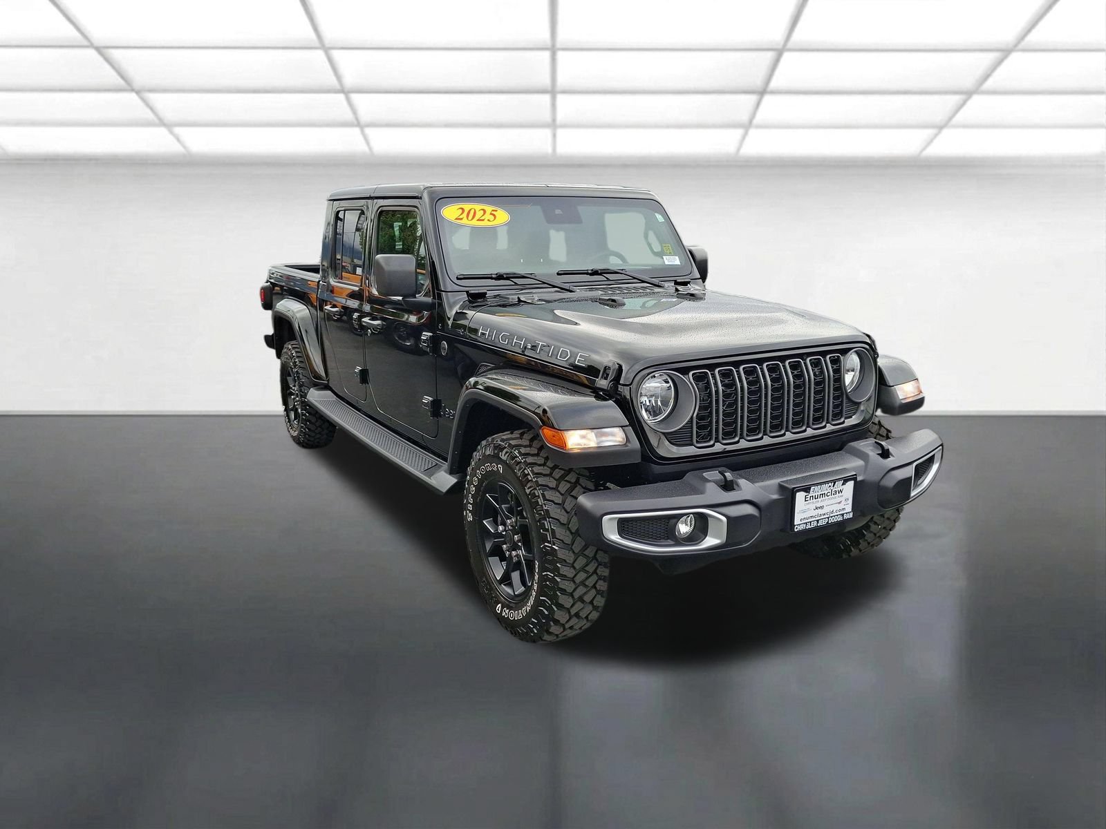 Used 2025 Jeep Gladiator Sport AWD/4WD image 1