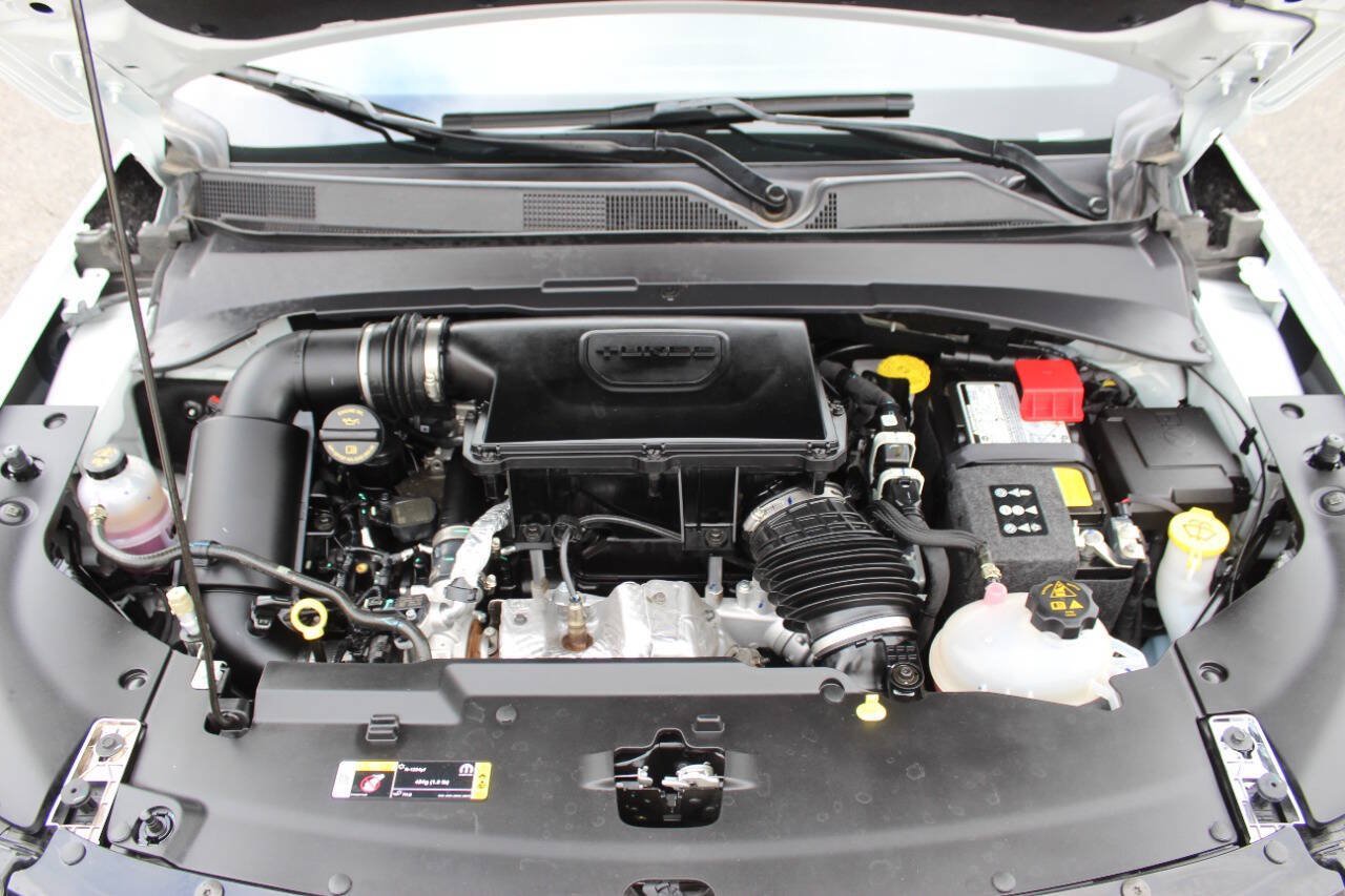 Used 2025 Jeep Compass Limited AWD/4WD image 8