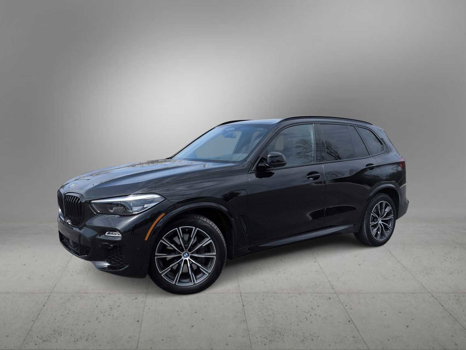 Used 2021 BMW X5 xDrive45e w/ M Sport Package AWD/4WD image 1
