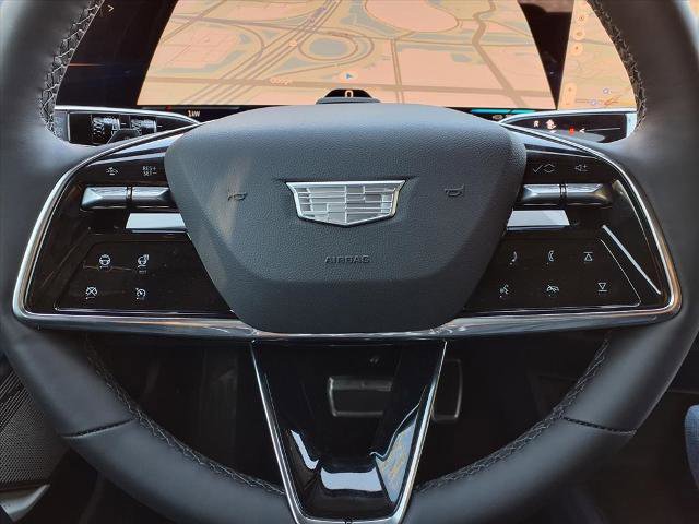New 2026 Cadillac Optiq Luxury 2 RWD image 17