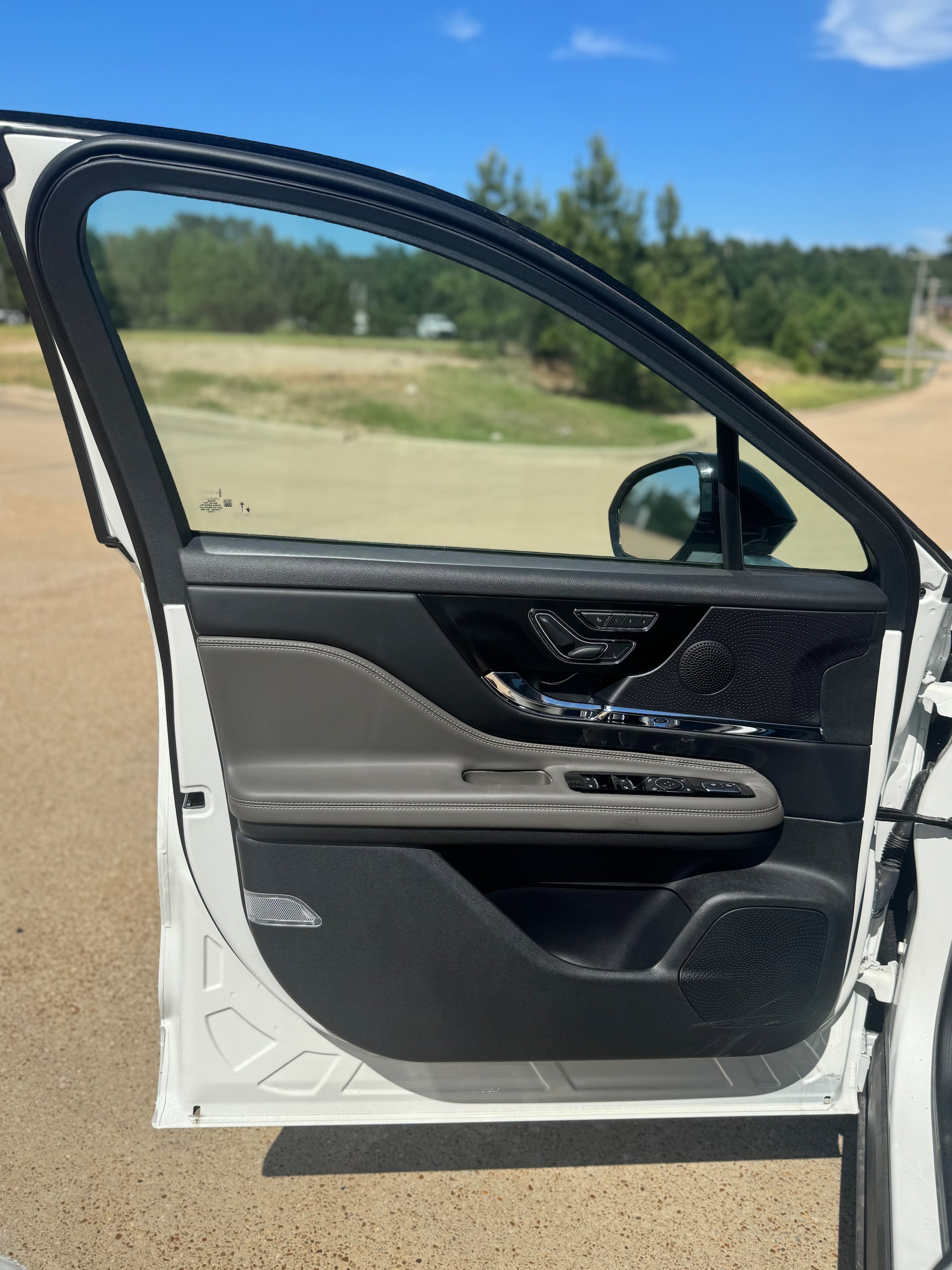 New 2024 Lincoln Corsair Grand Touring AWD/4WD image 8