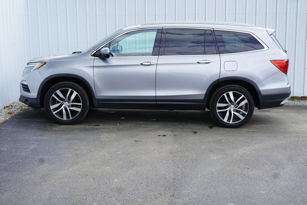 Used 2016 Honda Pilot Elite image 3
