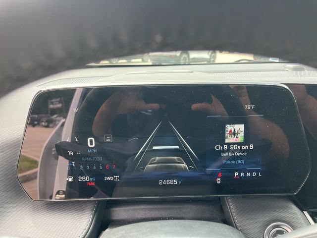 Used 2025 Chevrolet Equinox LT AWD/4WD image 20