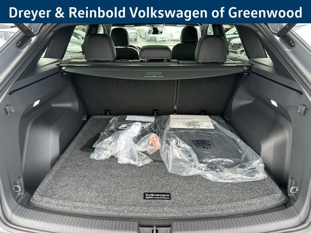 New 2026 Volkswagen Atlas Cross Sport SEL R-Line image 31