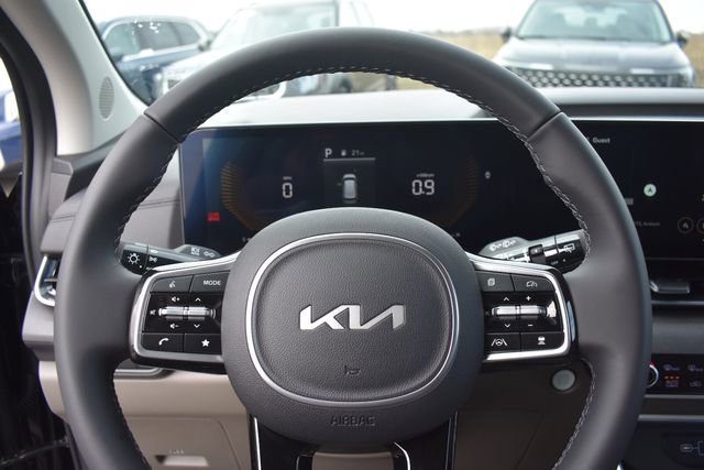 New 2026 Kia Carnival EX FWD image 30