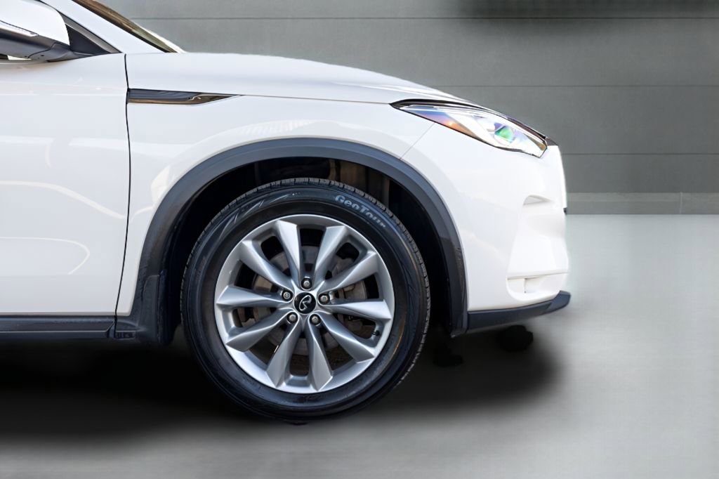 Used 2021 INFINITI QX50 Luxe AWD/4WD image 10