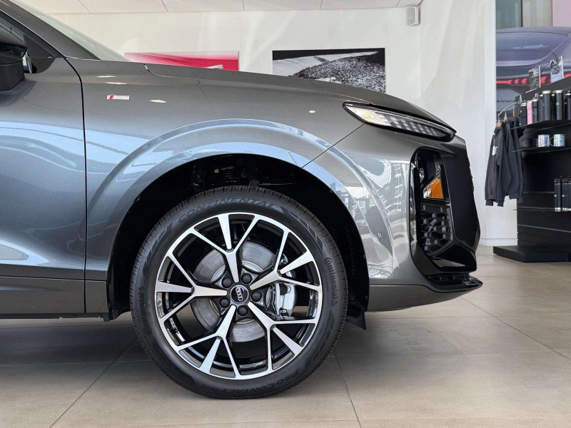 New 2026 Audi Q3 quattro 2.0T image 5