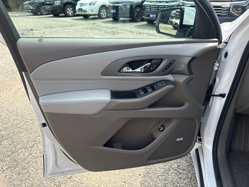 Used 2018 Chevrolet Traverse Premier AWD/4WD image 12