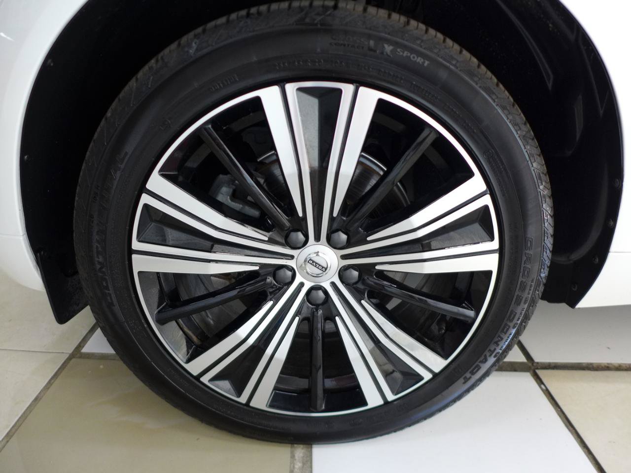 Used 2023 Volvo XC60 B5 Plus w/ Climate Package AWD/4WD image 73