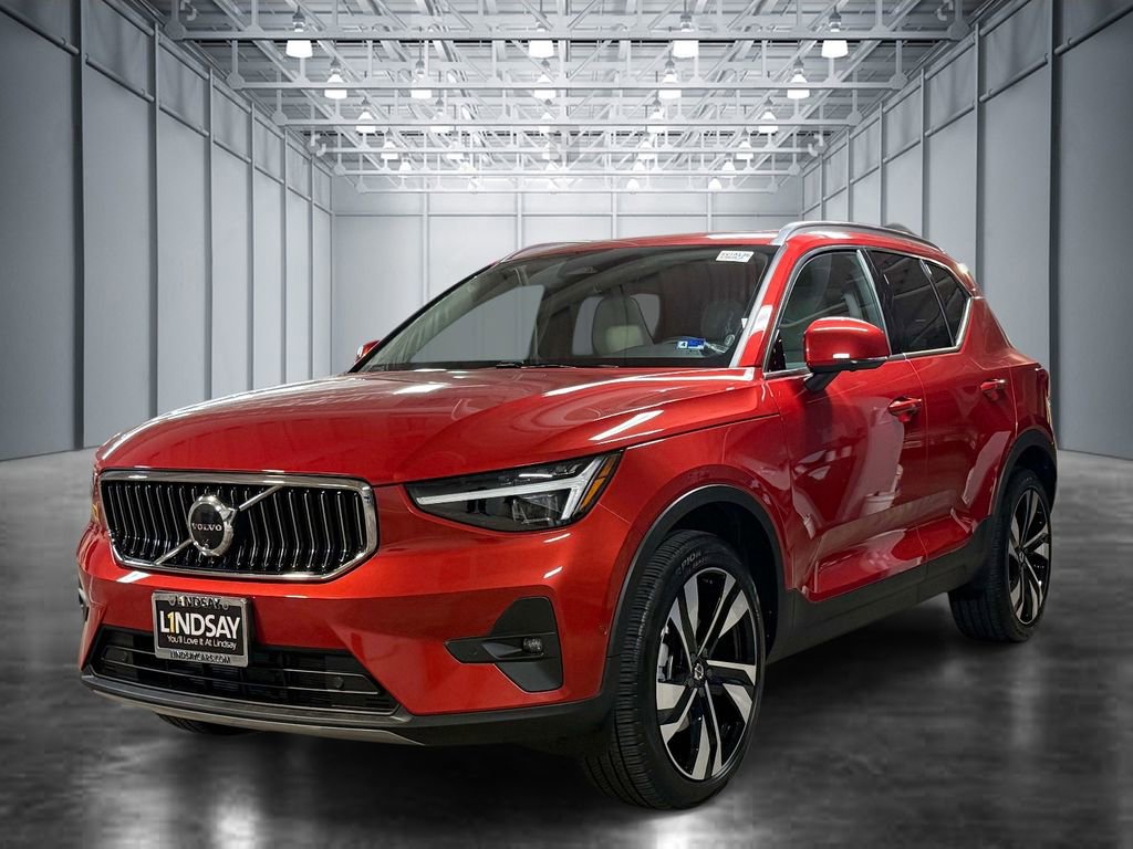 Certified 2024 Volvo XC40 B5 Ultimate w/ Protection Package Premier AWD/4WD image 1