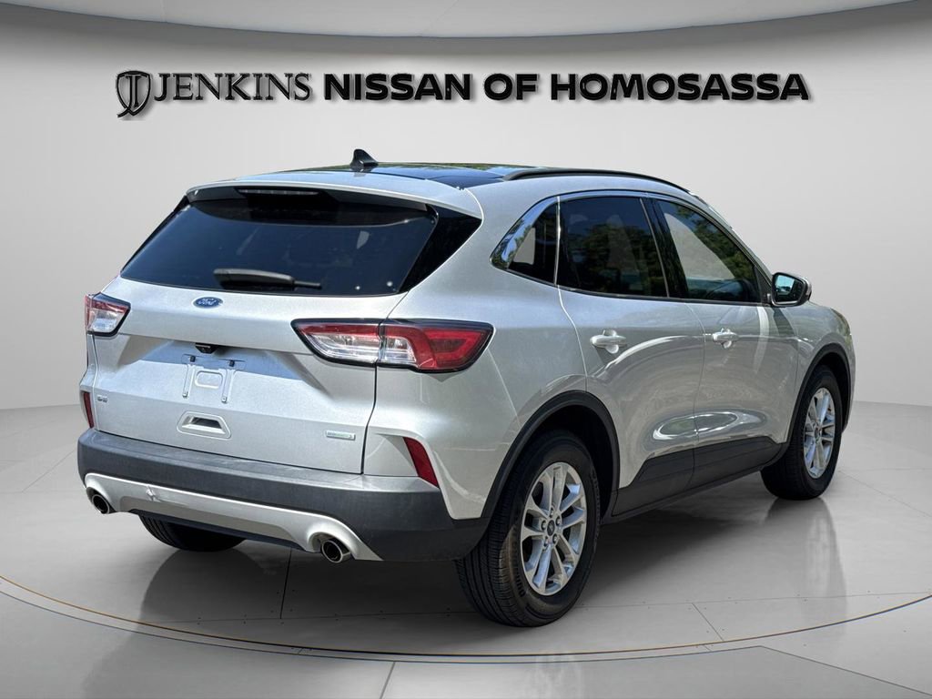 Used 2020 Ford Escape SE FWD image 5