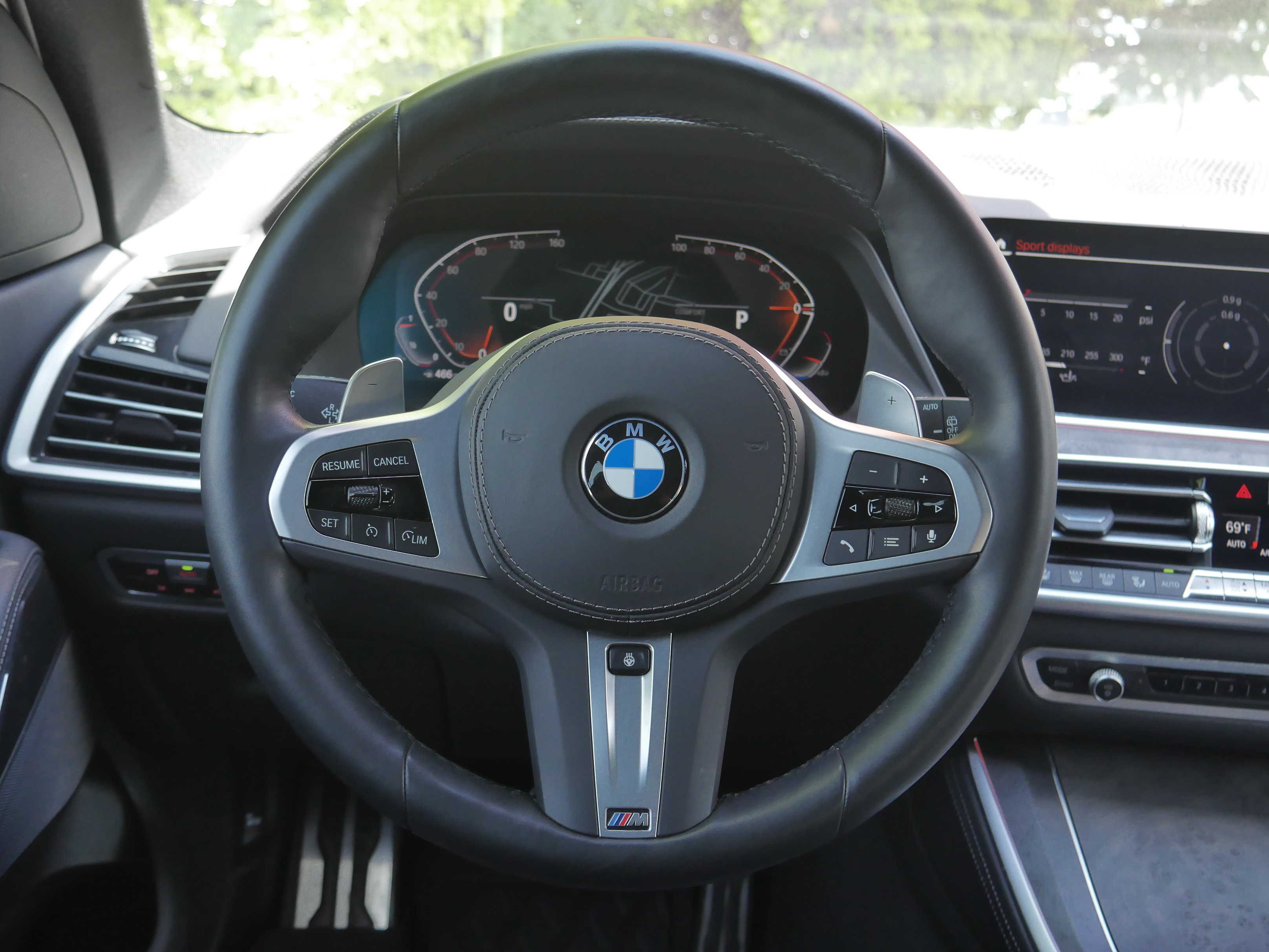 Used 2022 BMW X5 xDrive40i w/ M Sport Package AWD/4WD image 8