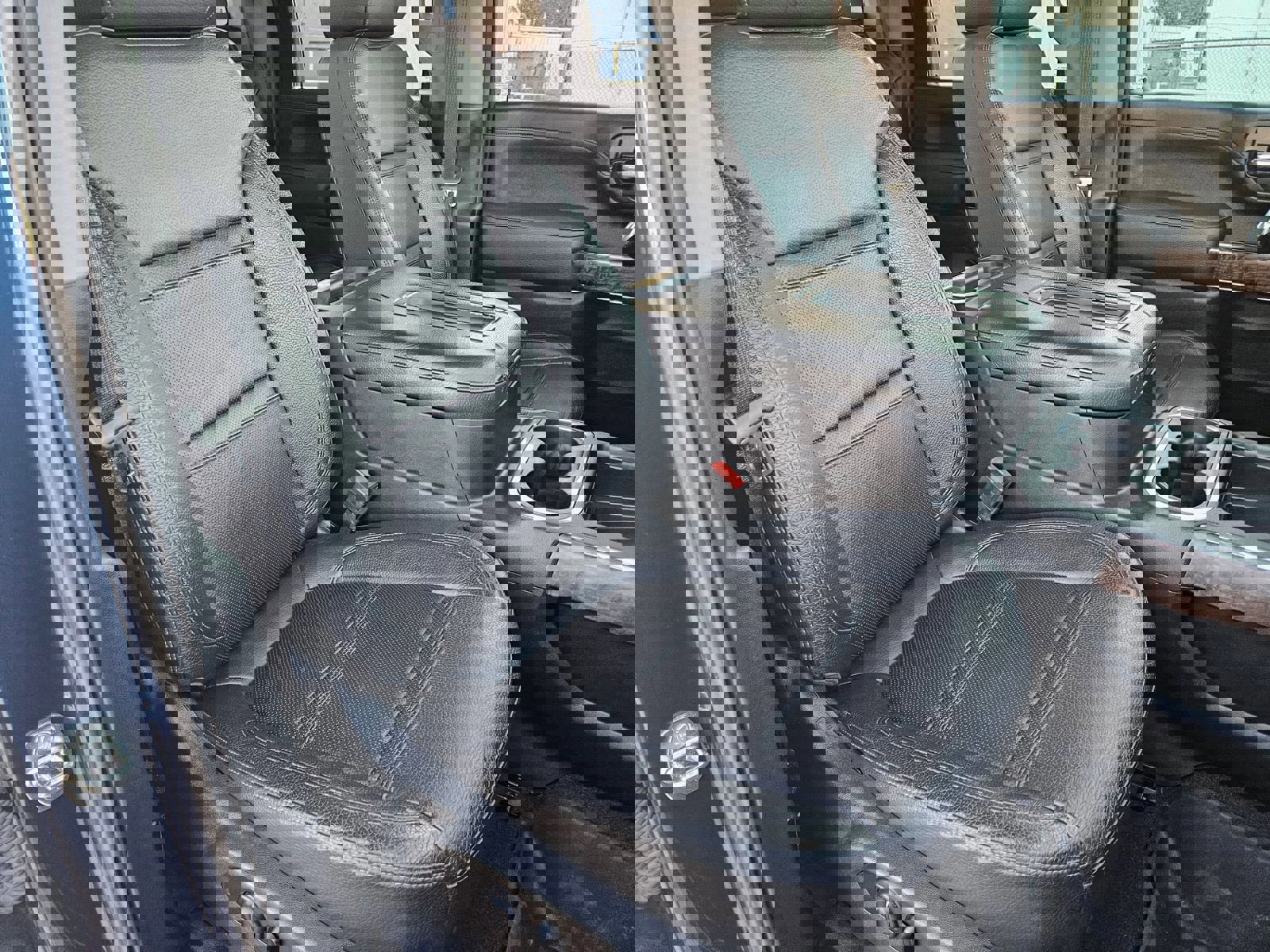 Used 2020 GMC Sierra 2500 Denali w/ Denali Ultimate Package image 30