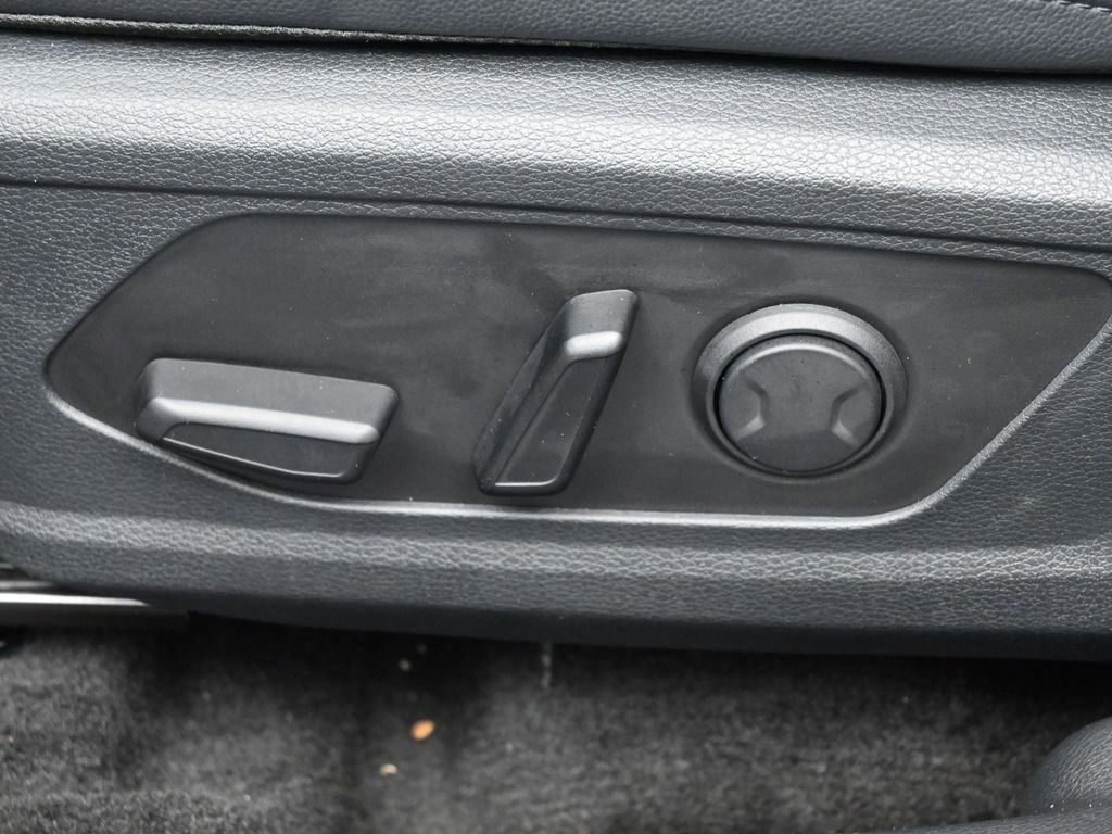 Used 2024 Kia Sportage EX image 12