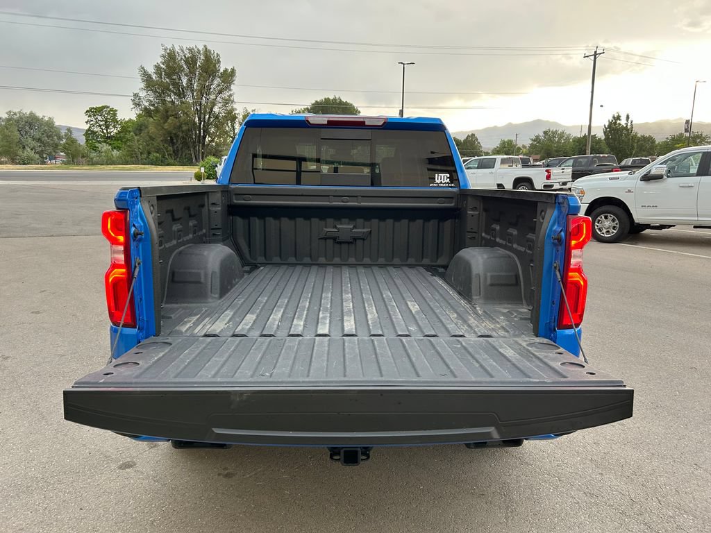 Used 2025 Chevrolet Silverado 1500 RST w/ Convenience Package II AWD/4WD image 7