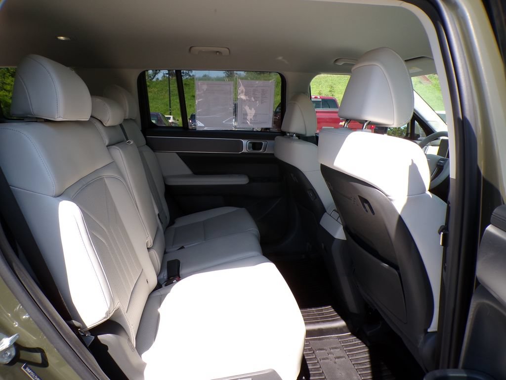 Certified 2025 Hyundai Santa Fe SEL AWD/4WD image 19