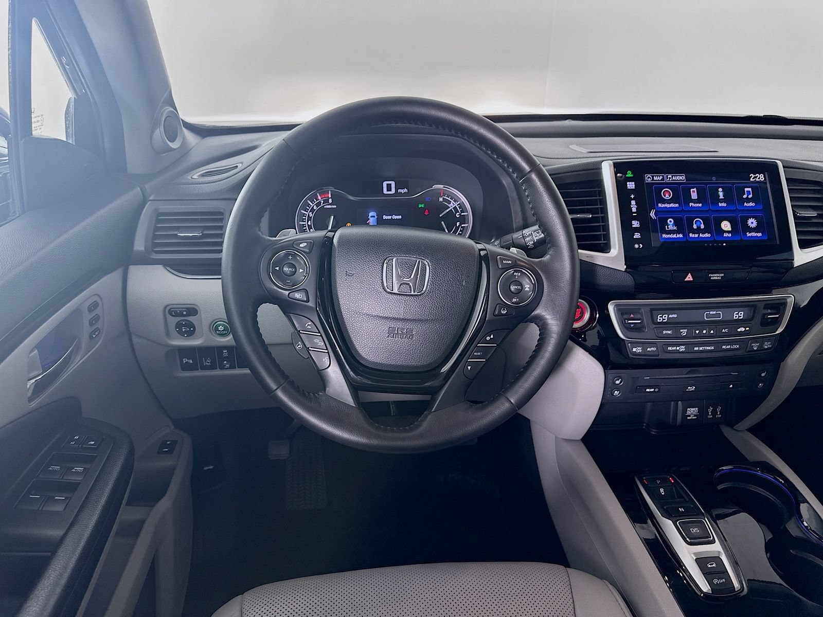 Used 2016 Honda Pilot Elite image 15