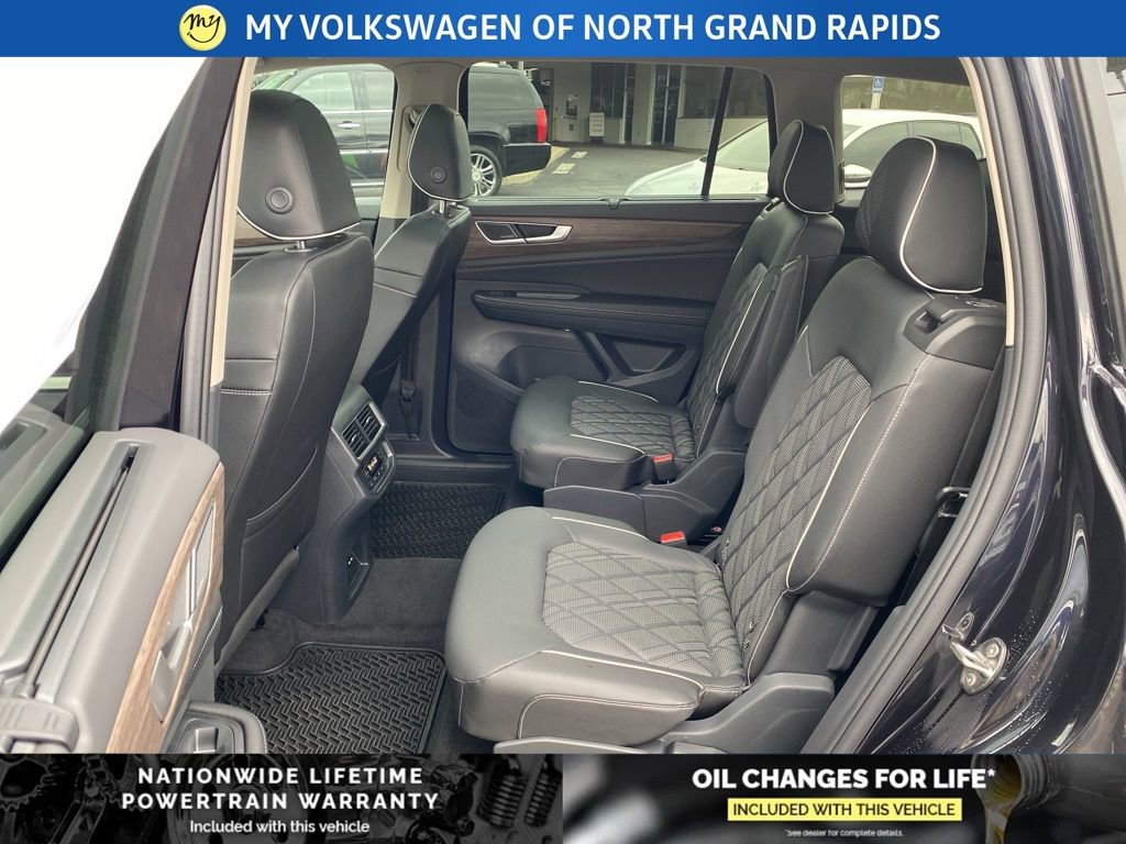 New 2026 Volkswagen Atlas SEL Premium R-Line image 18