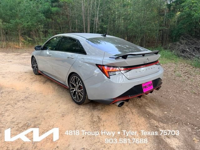 Used 2022 Hyundai Elantra N w/ Preferred Accessory Package FWD image 9