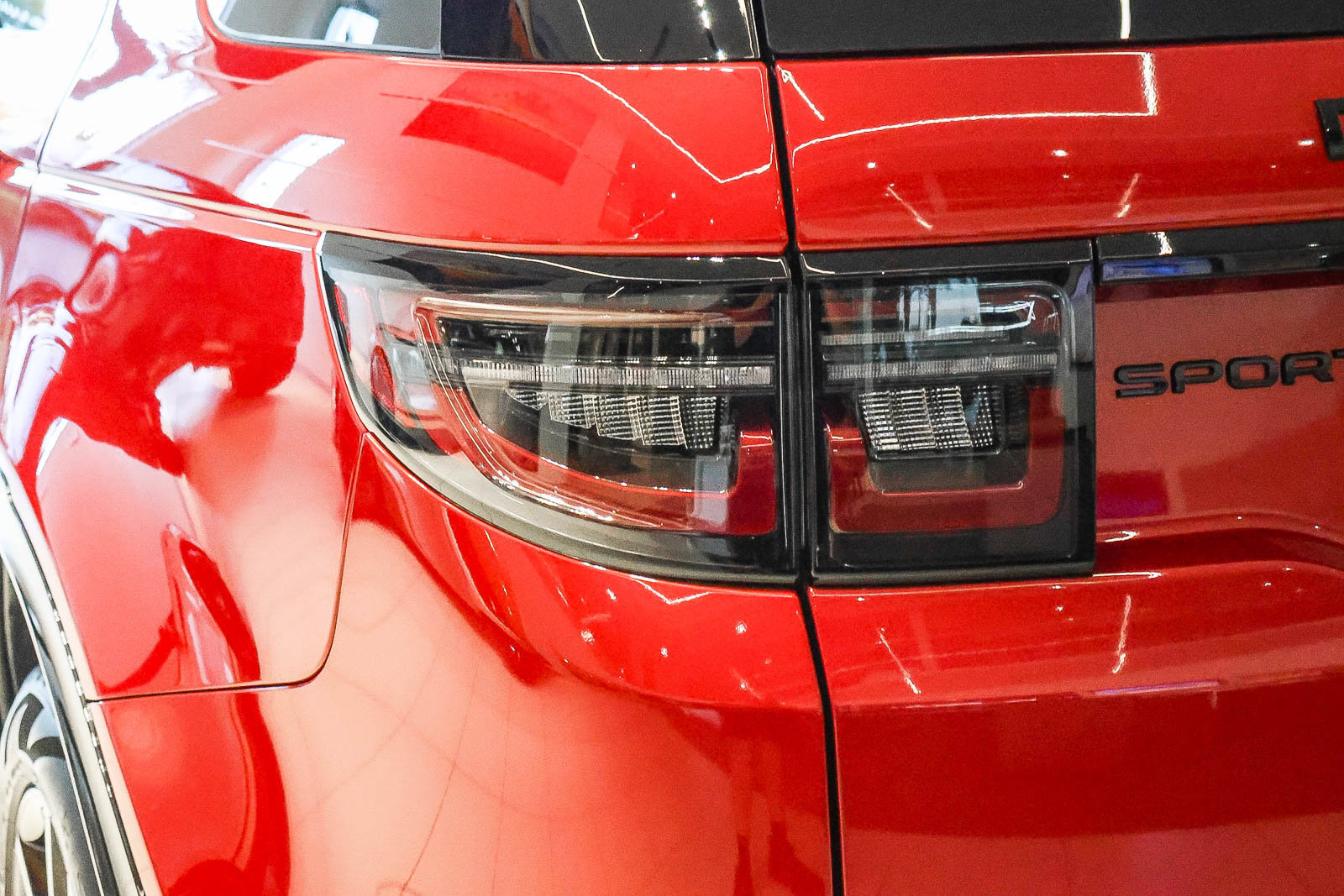 New 2026 Land Rover Discovery Sport Landmark AWD/4WD image 7
