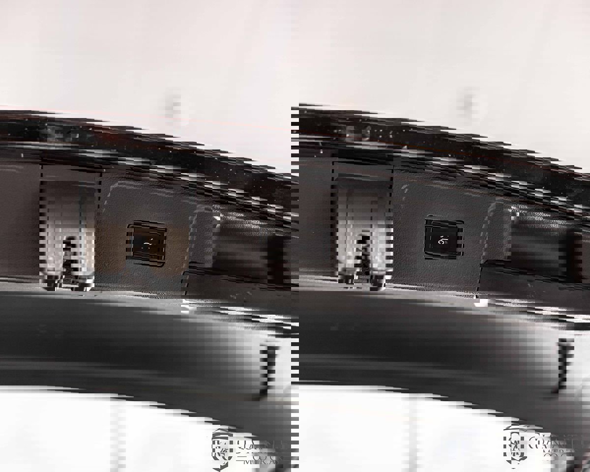 Used 2018 Volkswagen Atlas SEL Premium image 19