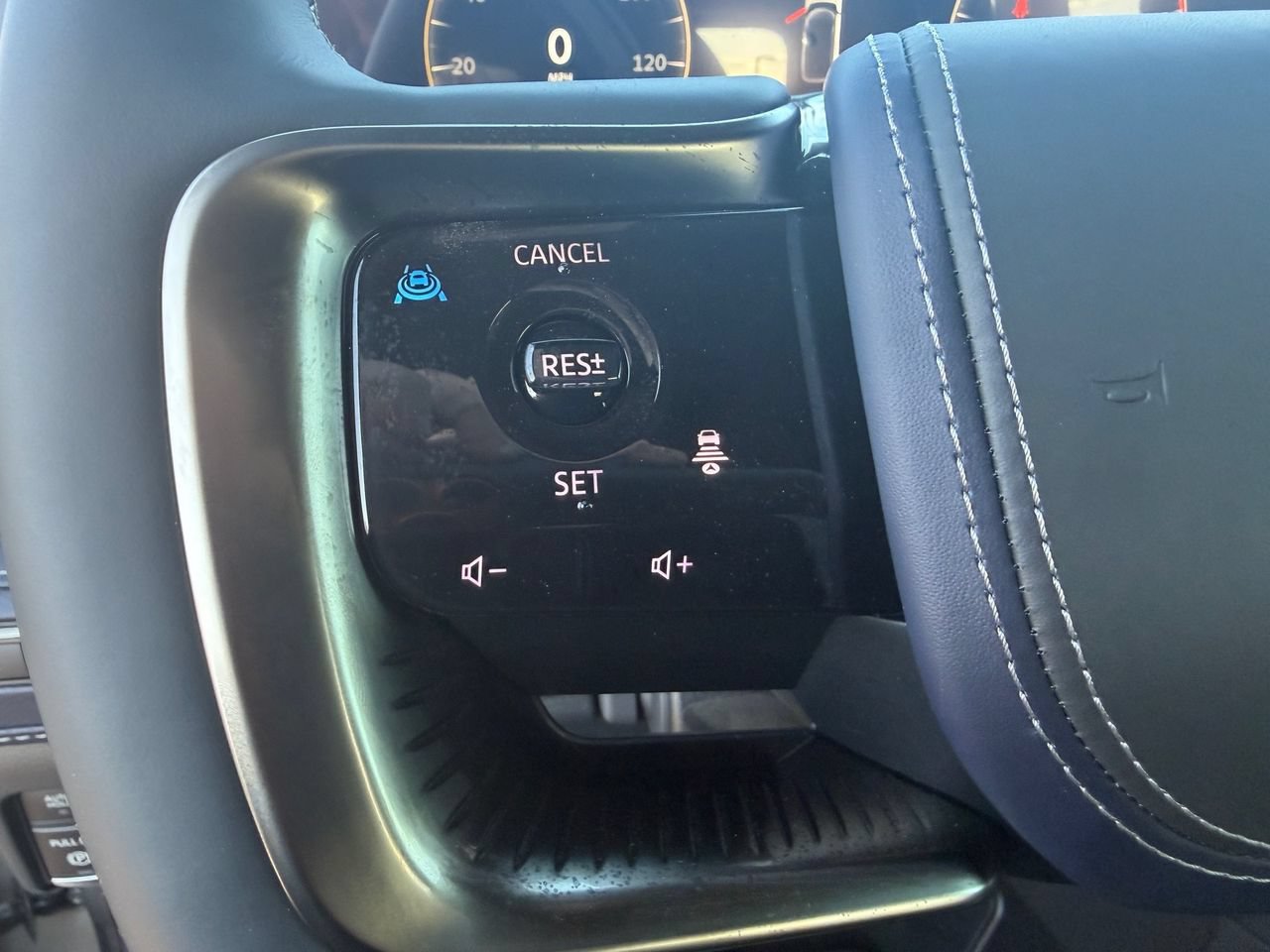New 2027 INFINITI QX80 Sensory AWD/4WD image 21