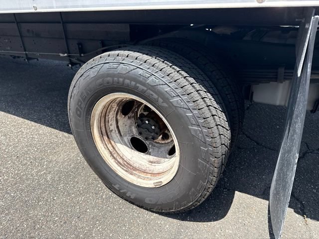 Certified 2024 Ford E-450 and Econoline 450 Super Duty w/ Driver's Safety Package RWD image 7