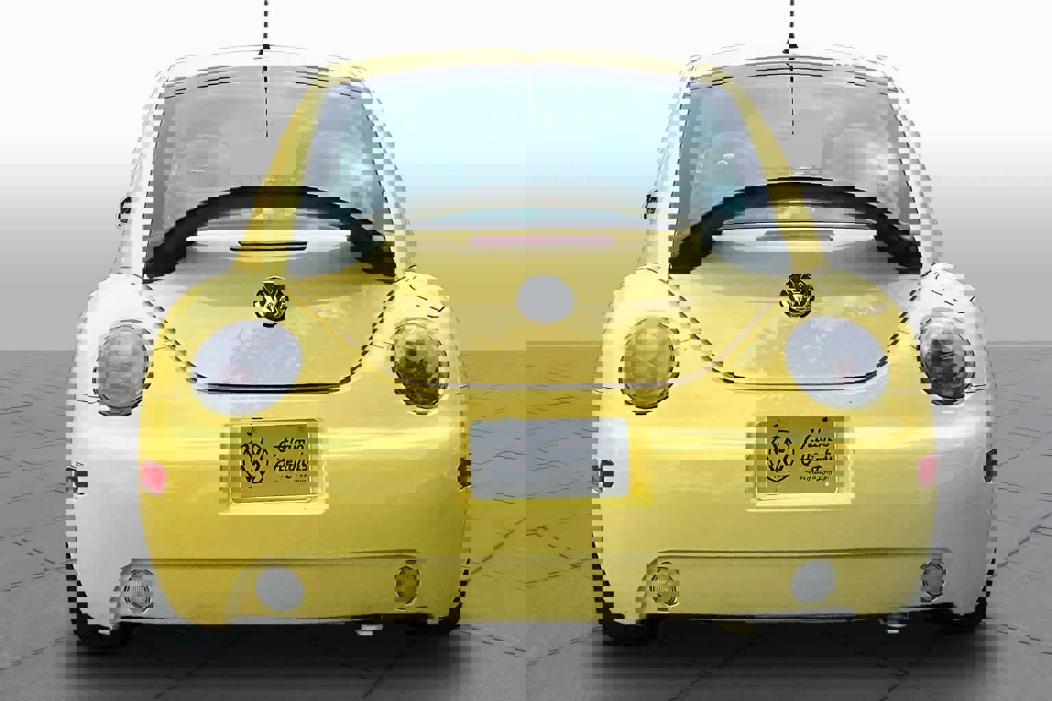 Used 2001 Volkswagen Beetle GLX FWD image 4