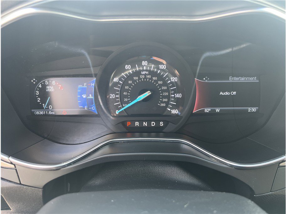 Used 2017 Ford Fusion SE w/ Equipment Group 201A image 16