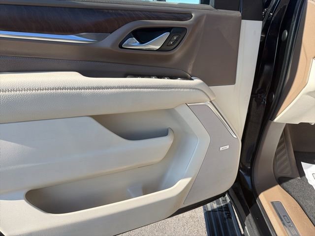 Used 2021 GMC Yukon XL Denali w/ Denali Premium Package image 14
