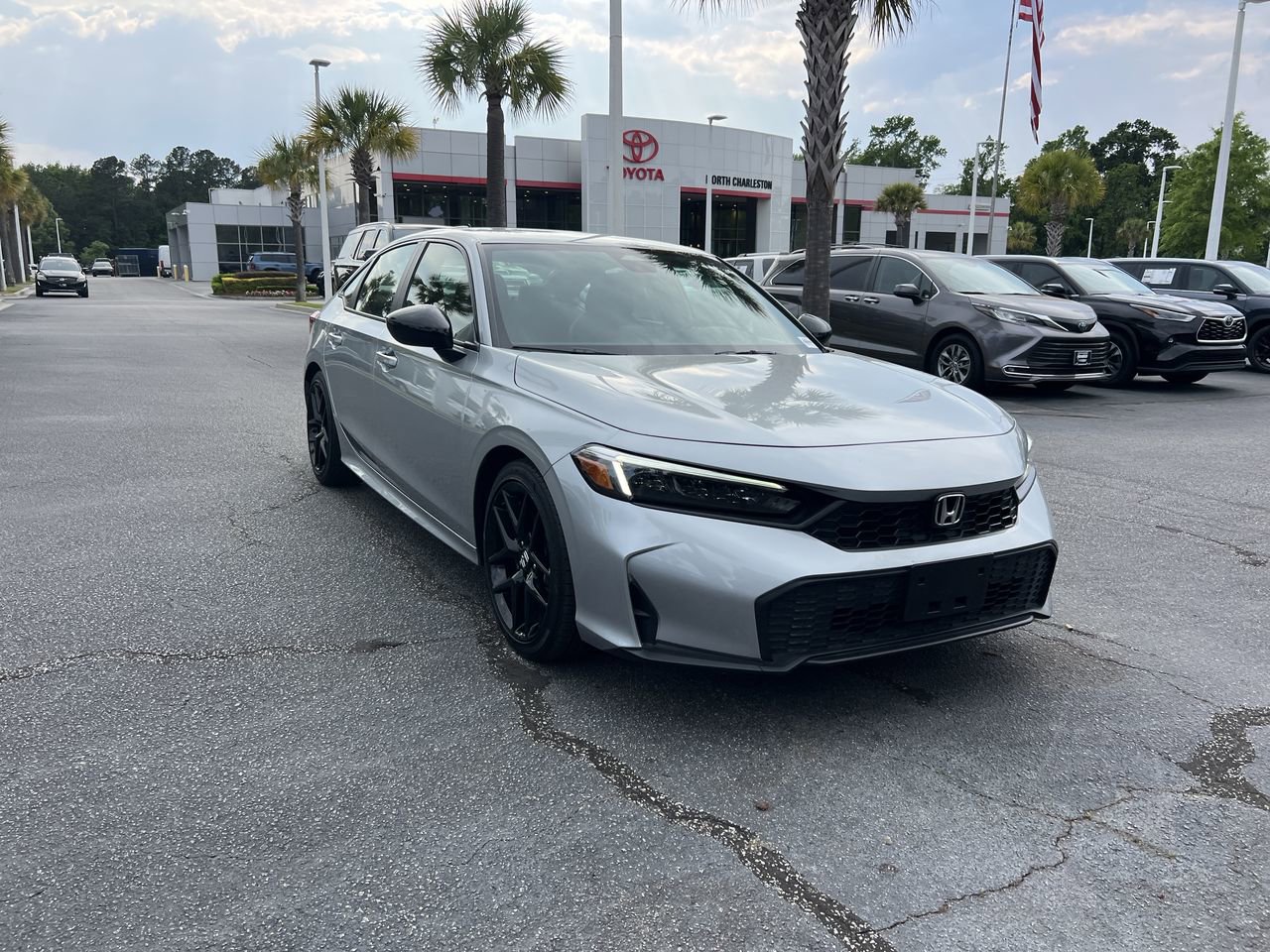 Used 2025 Honda Civic Sport image 2