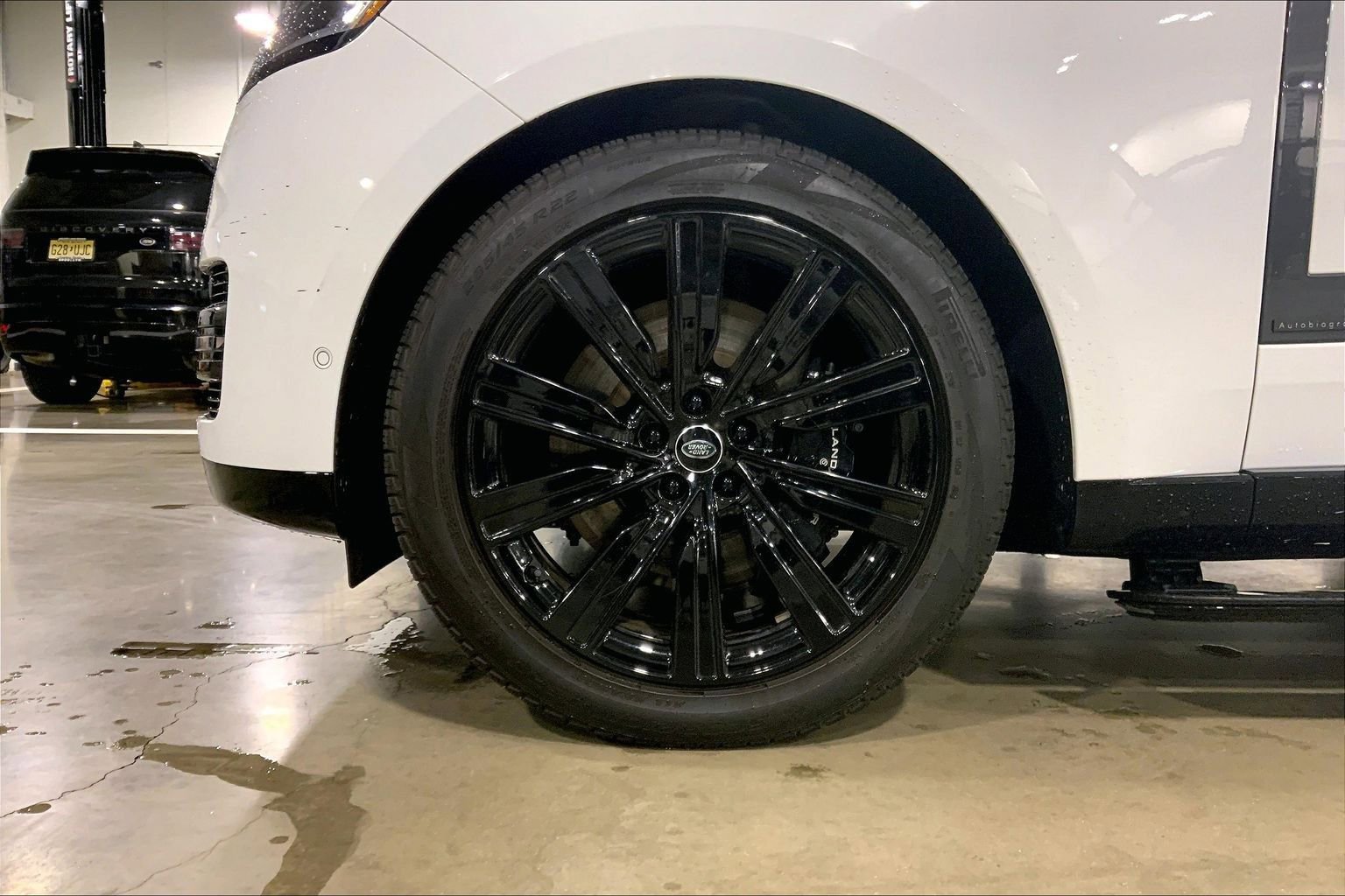 Certified 2024 Land Rover Range Rover Long Wheelbase Autobiography AWD/4WD image 5