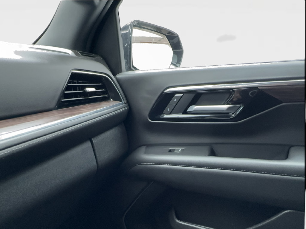 Used 2025 Chevrolet Tahoe LT RWD image 51