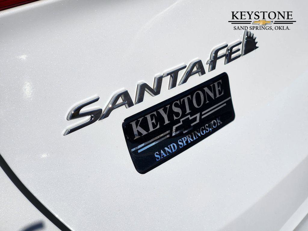 Used 2023 Hyundai Santa Fe SEL w/ Premium Package image 12