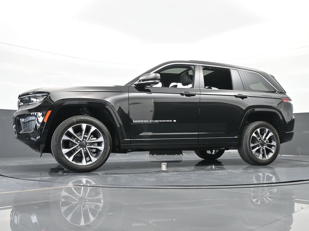 Used 2024 Jeep Grand Cherokee Overland w/ Luxury Tech Group IV image 49