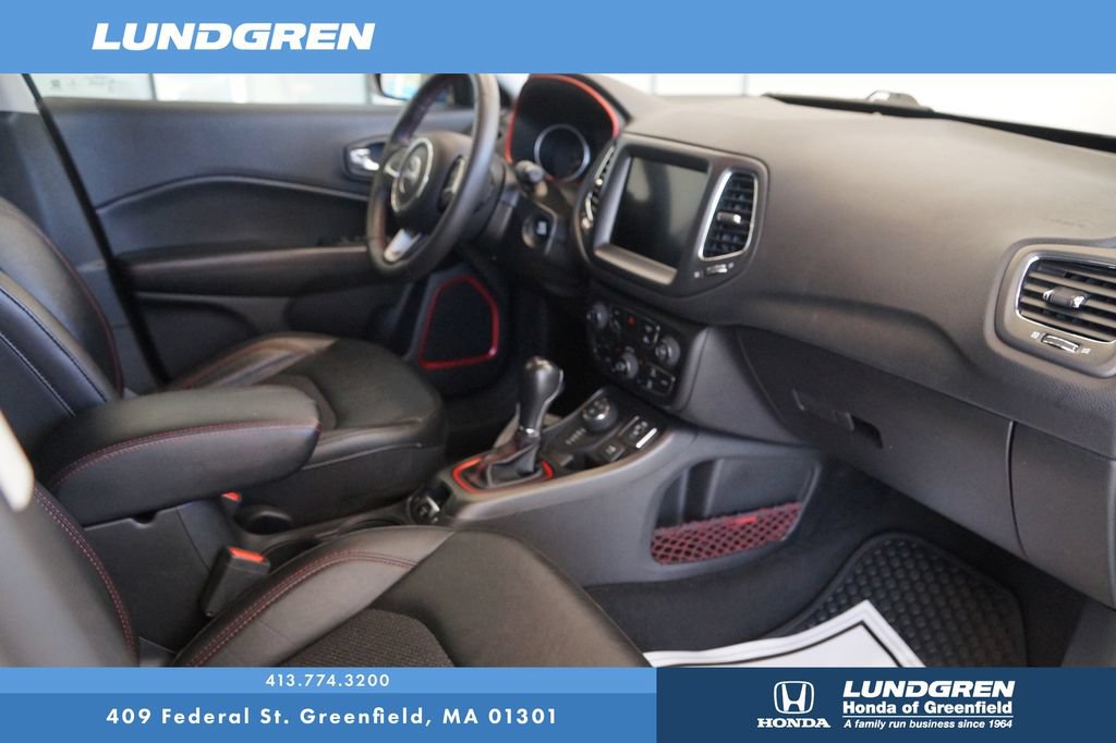 Used 2021 Jeep Compass Trailhawk AWD/4WD image 28