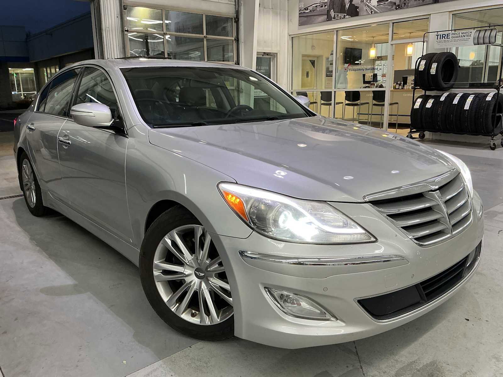 Used 2013 Hyundai Genesis 3.8 w/ Technology Pkg