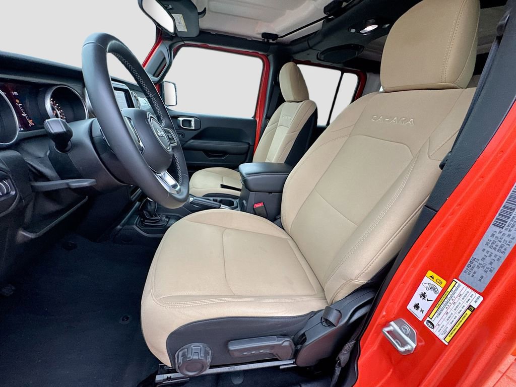 Used 2018 Jeep Wrangler Unlimited Sahara w/ Safety Group AWD/4WD image 26