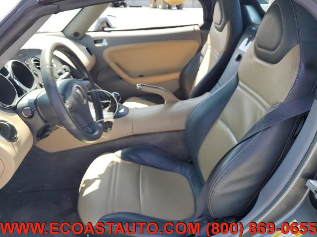 Used 2006 Pontiac Solstice Convertible w/ Premium Package RWD image 9