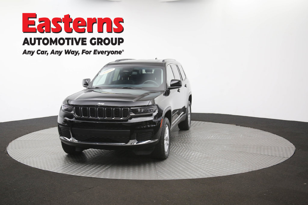 Used 2023 Jeep Grand Cherokee L Laredo AWD/4WD image 59