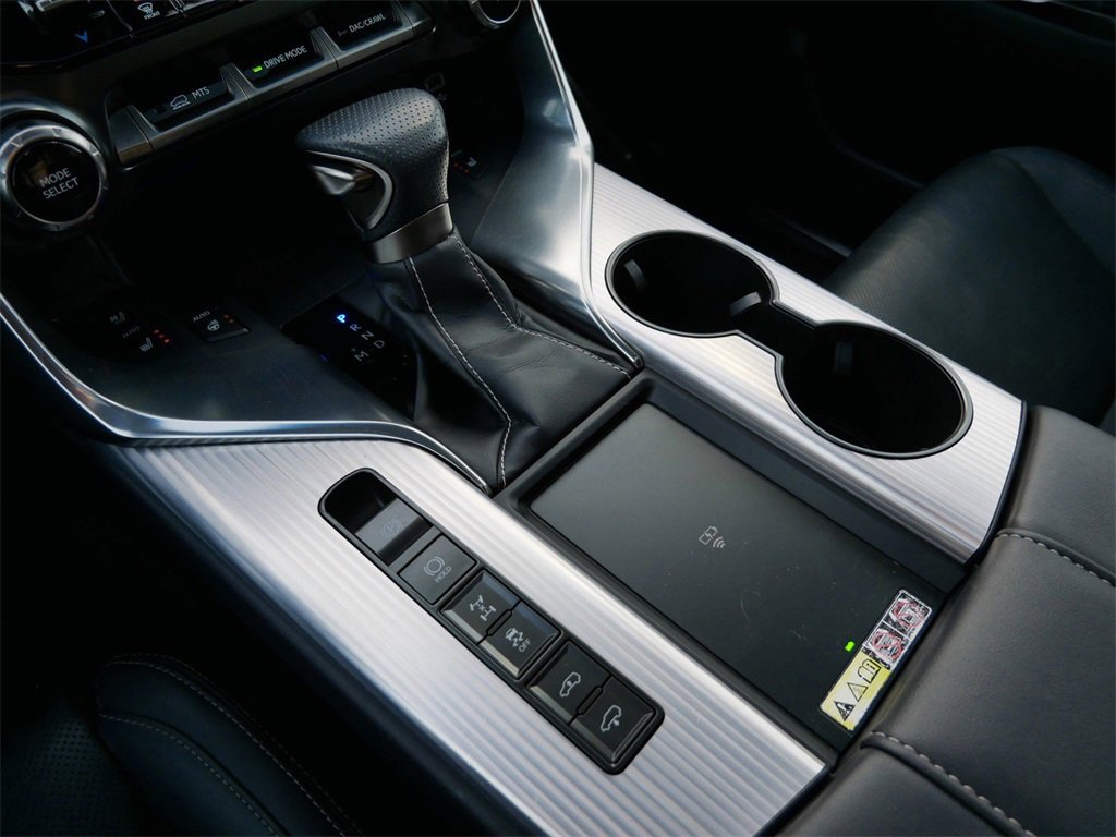 Used 2022 Lexus LX 600 F Sport image 23