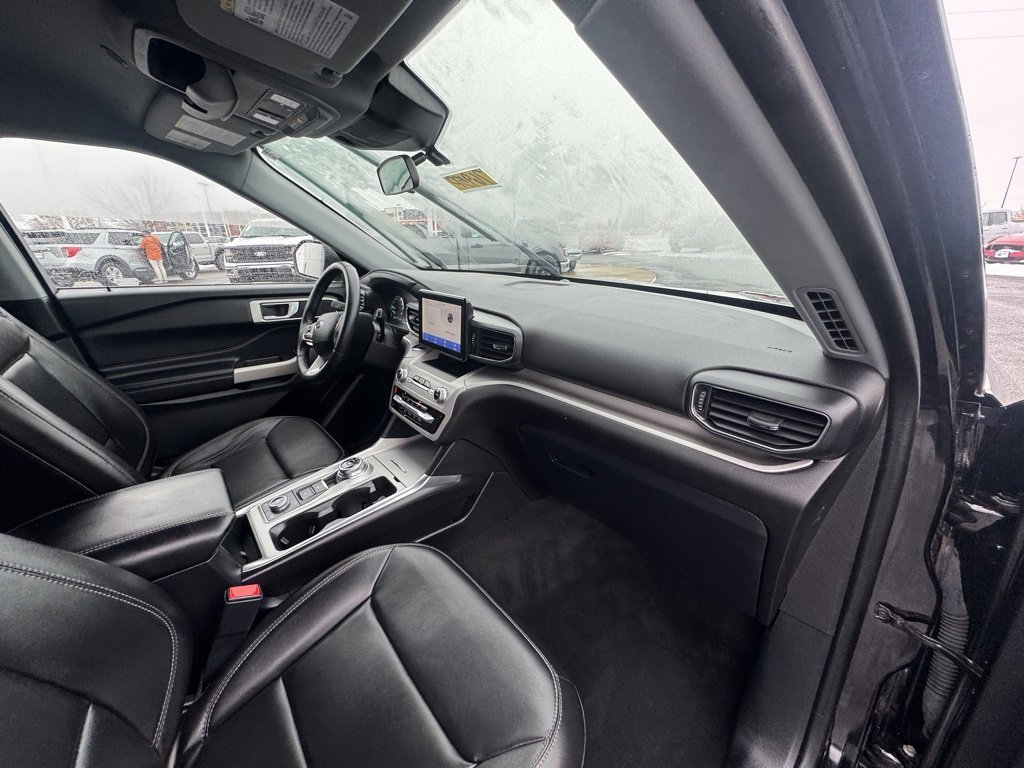 Certified 2023 Ford Explorer XLT w/ Equipment Group 202A image 21