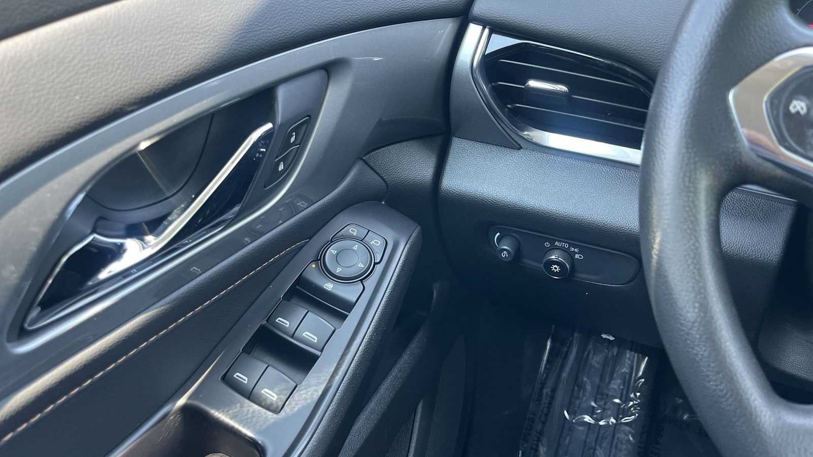 Used 2019 Chevrolet Traverse LS FWD image 31