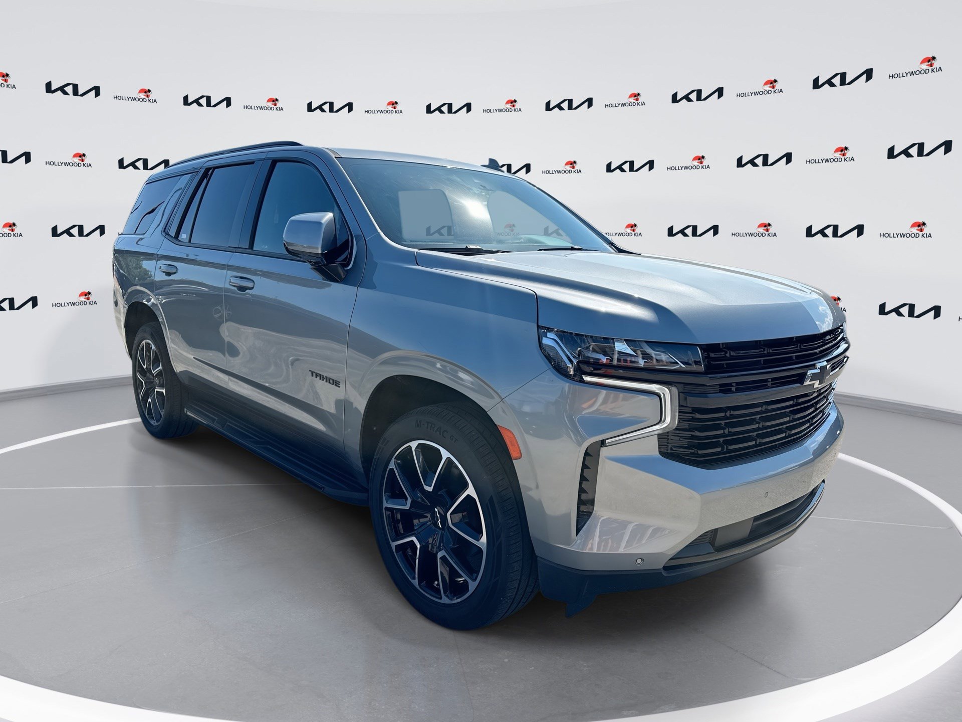 Used 2023 Chevrolet Tahoe RST w/ Luxury Package RWD image 1