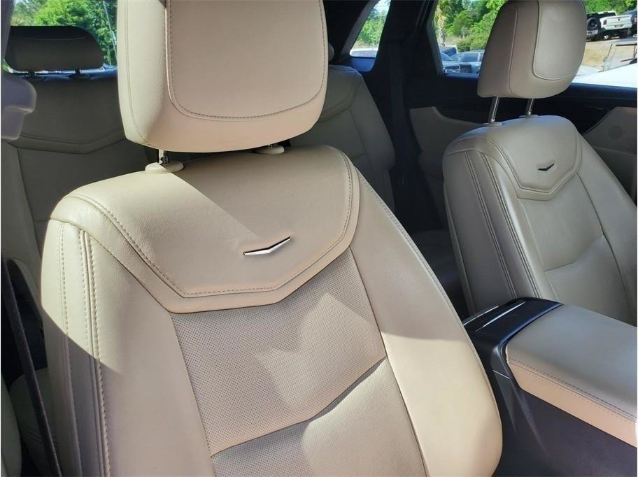 Used 2019 Cadillac XT5 Premium Luxury FWD image 38